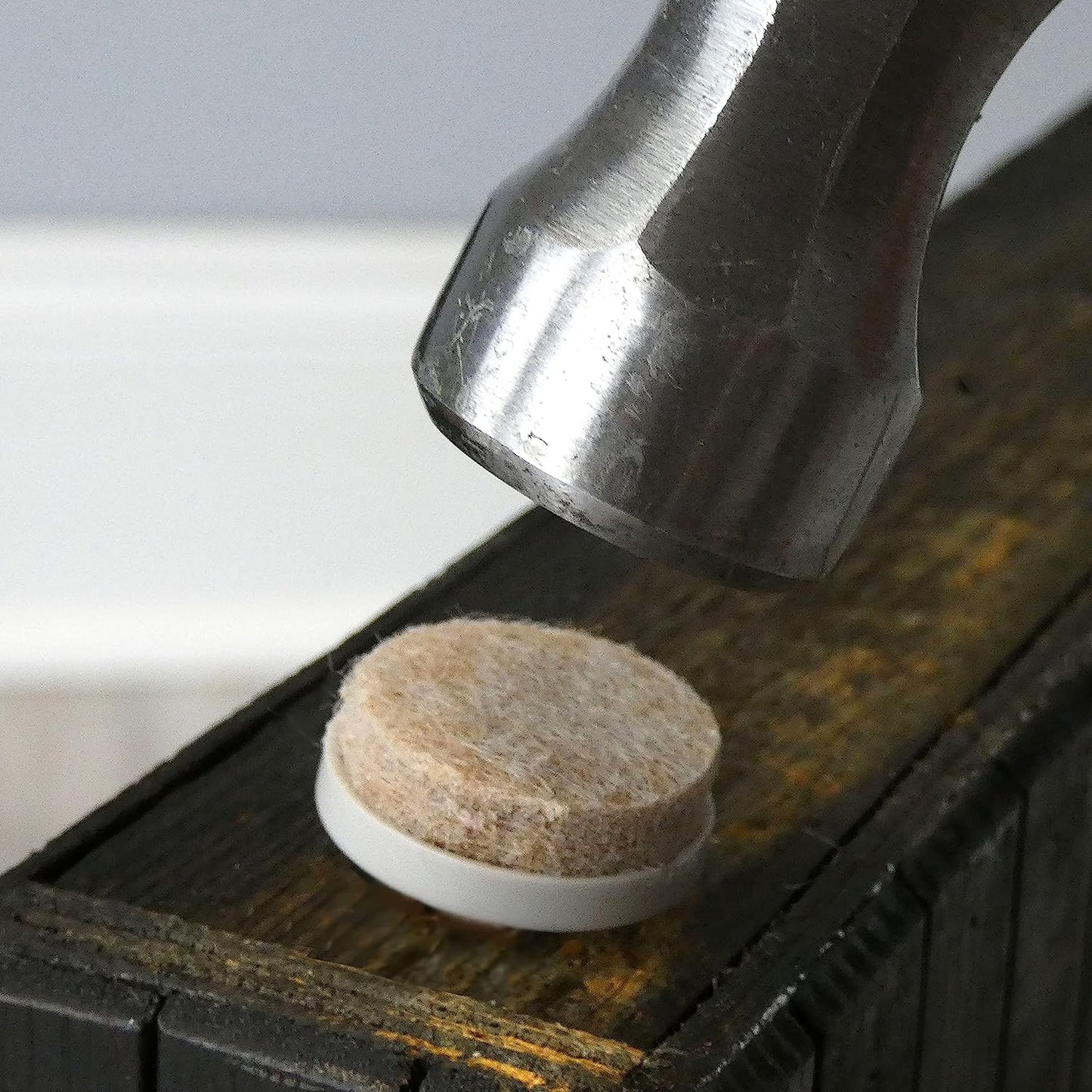 1 in. Nail-On Heavy Duty Felt Pads